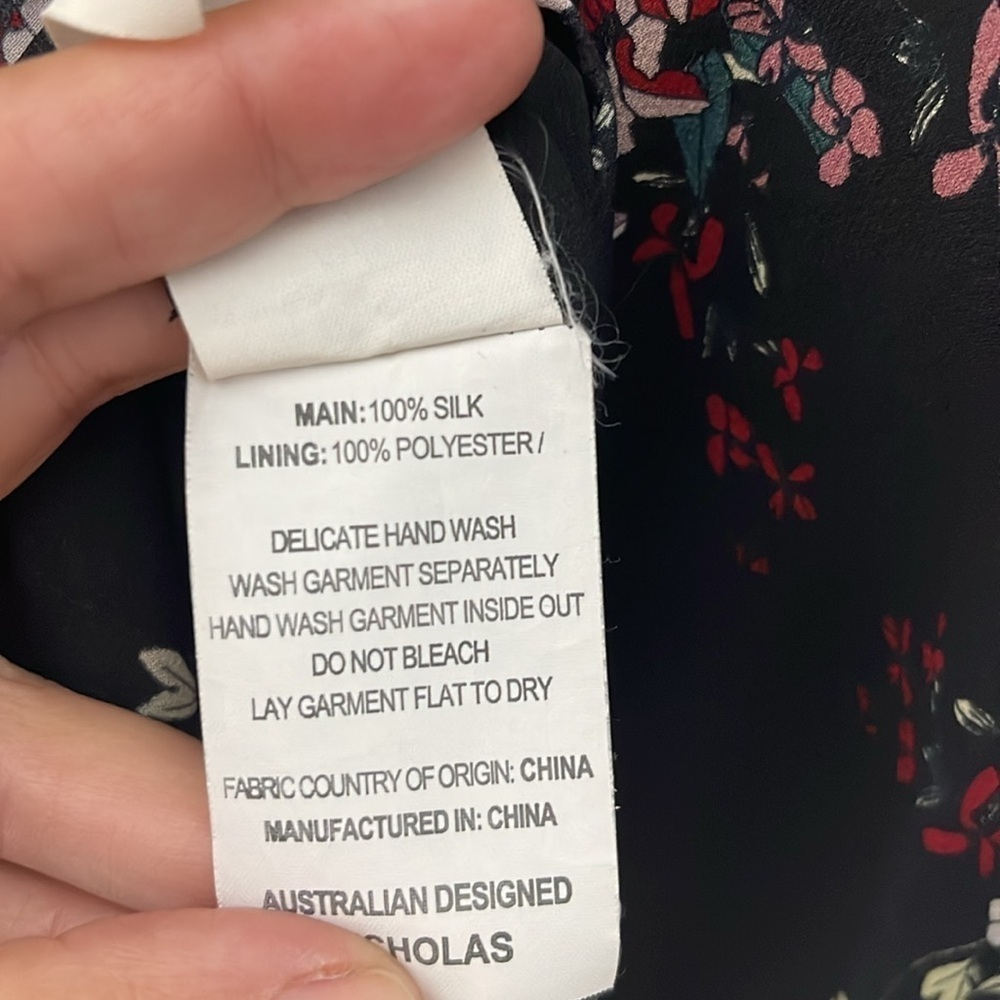 Nicholas Black Floral Print Silk Cold-Shoulder Bell Sleeve Midi Dress Size 8 - Picture 14 of 14